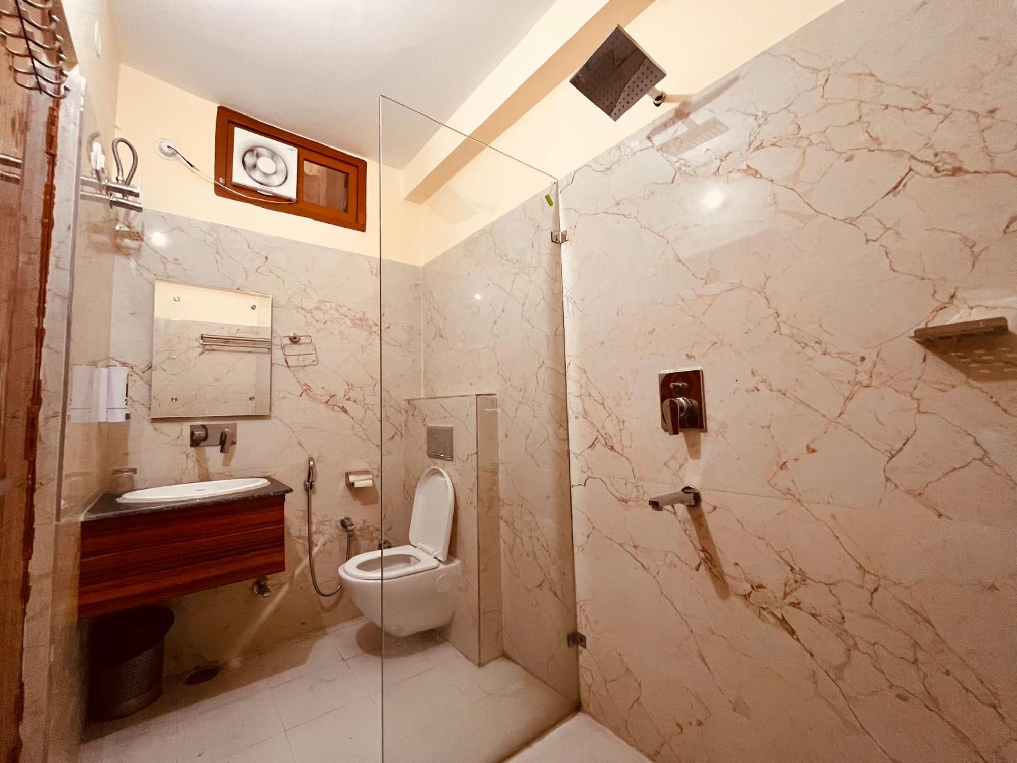Hotel Golden Temple View By La Casa, Amritsar #Top Rated #Most Awarded #Swimming Pool #Prime Location #Luxury Rooms #Parking #Rooftop Cafe Zewnętrze zdjęcie