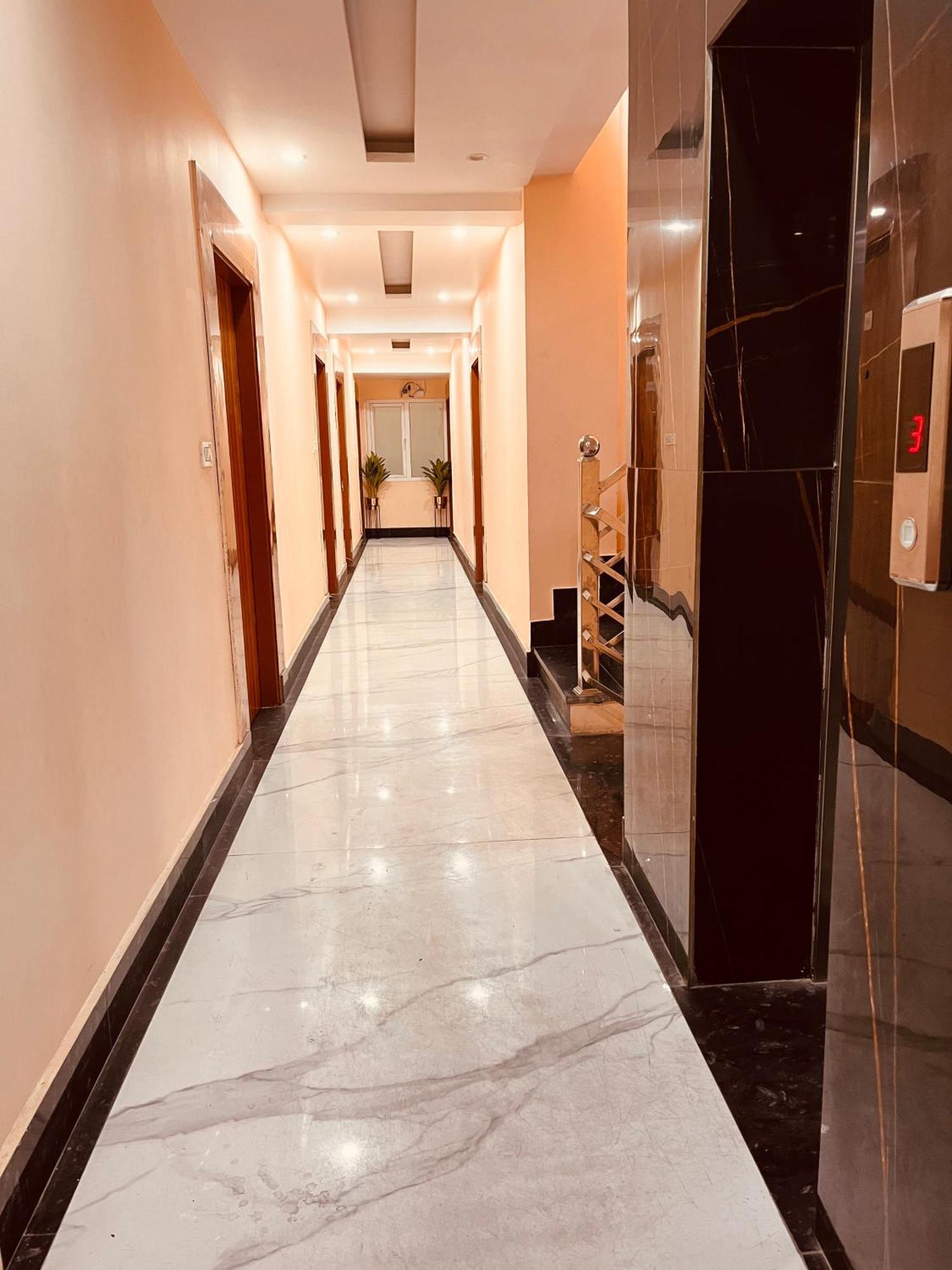 Hotel Golden Temple View By La Casa, Amritsar #Top Rated #Most Awarded #Swimming Pool #Prime Location #Luxury Rooms #Parking #Rooftop Cafe Zewnętrze zdjęcie