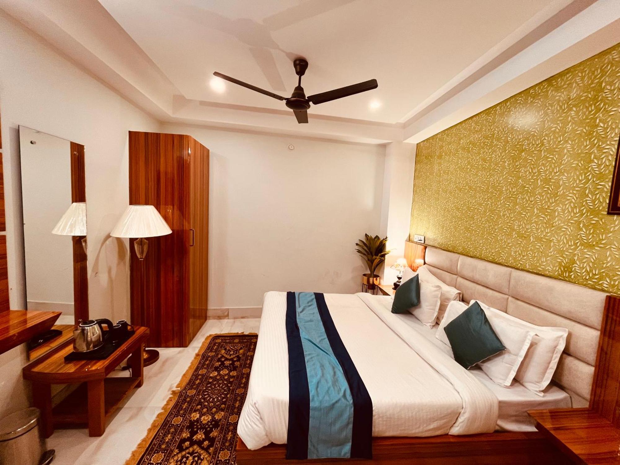 Hotel Golden Temple View By La Casa, Amritsar #Top Rated #Most Awarded #Swimming Pool #Prime Location #Luxury Rooms #Parking #Rooftop Cafe Zewnętrze zdjęcie
